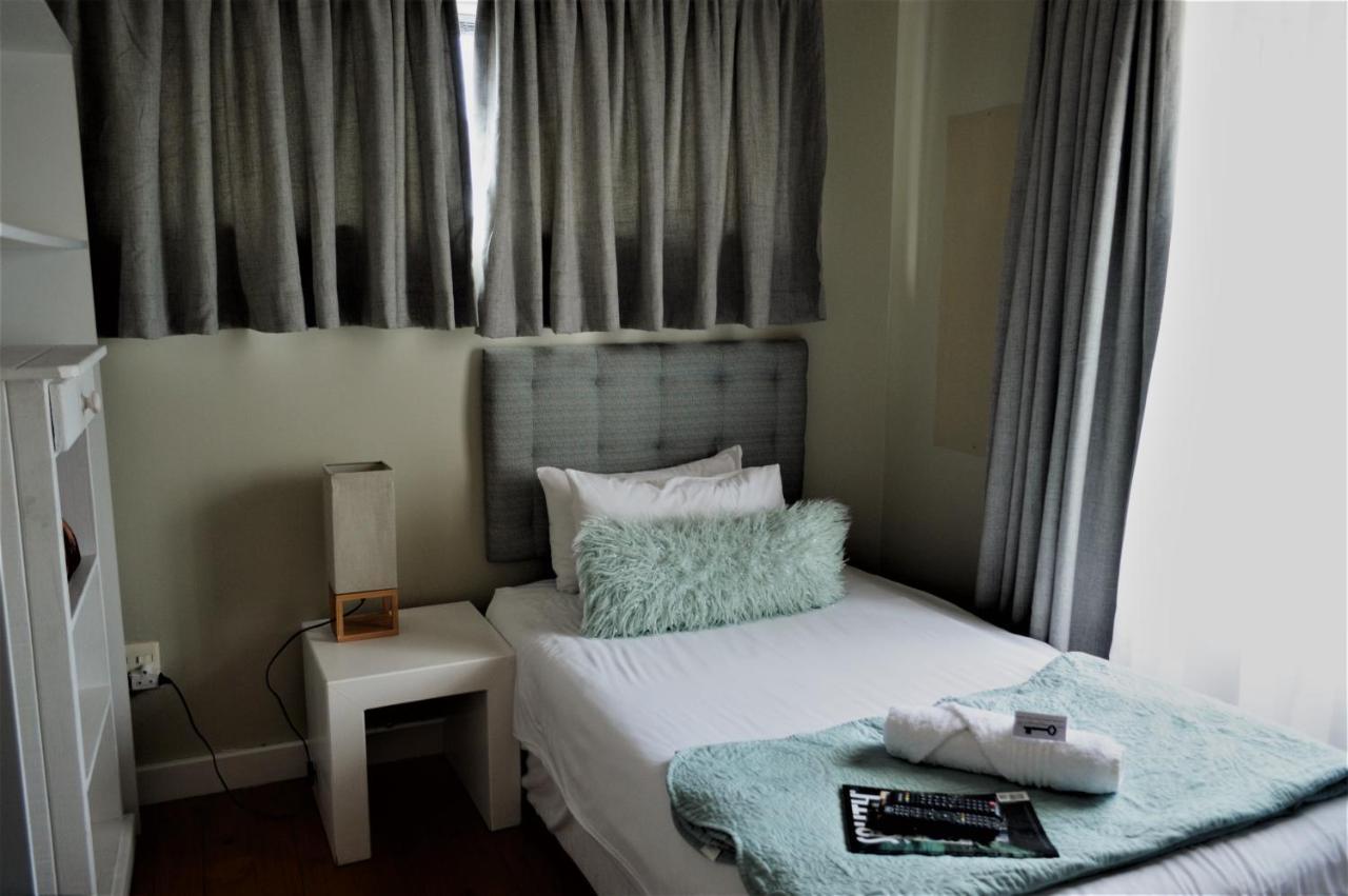 Point Village Guest House موسيلباي المظهر الخارجي الصورة